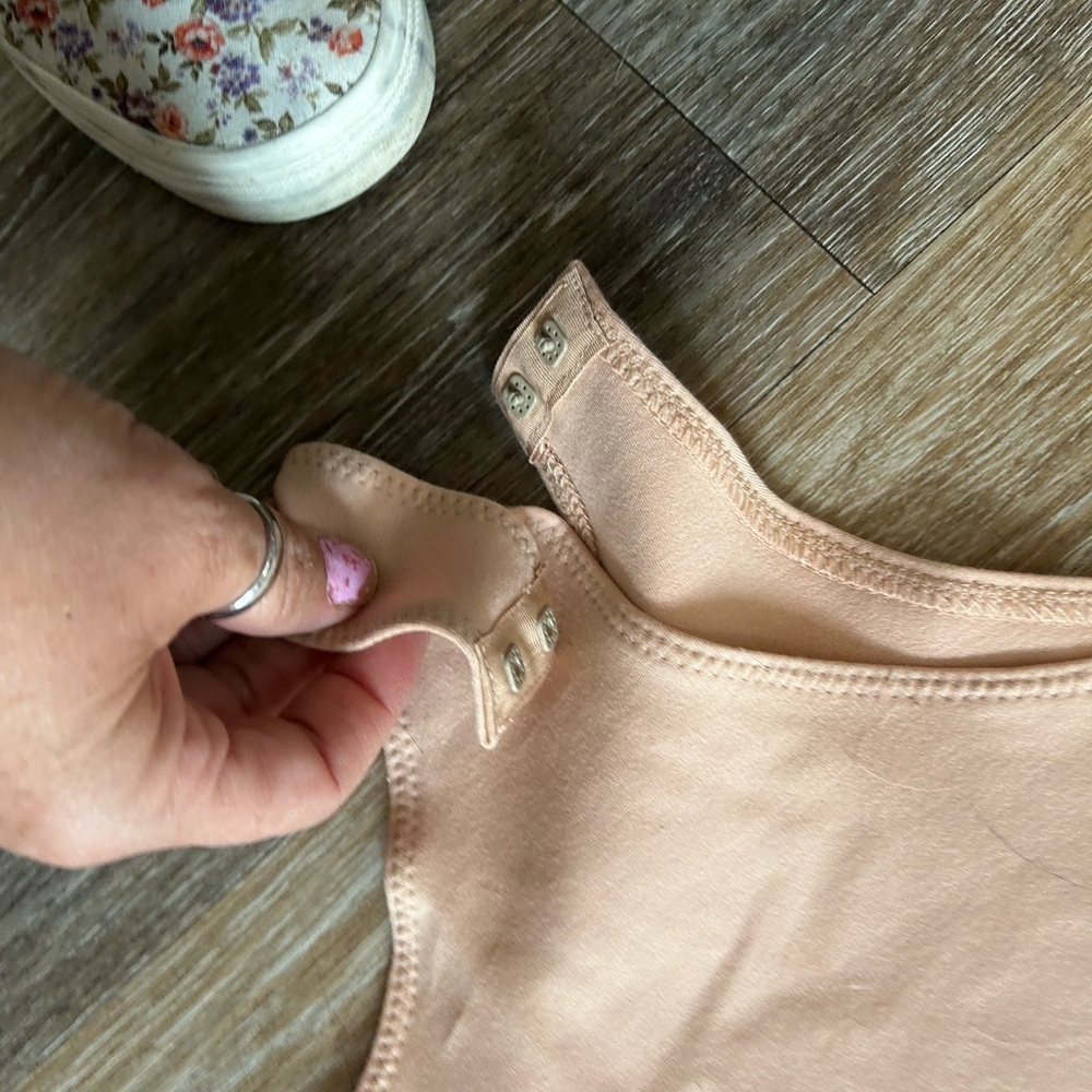 NWT ShineStar Lot of 2 Bodysuits Nude & Lavender Medium - Picture 9 of 11